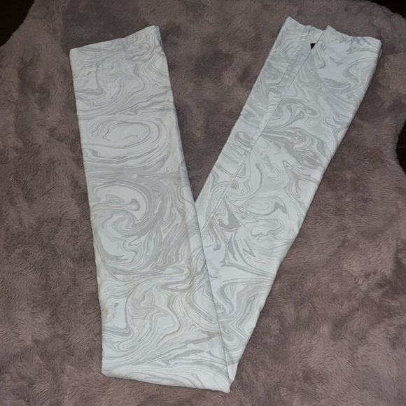 Nicole Miller Home white gray marble design shower curtain standard bath size - Picture 1 of 7